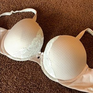 New Victoria’s Secret bra